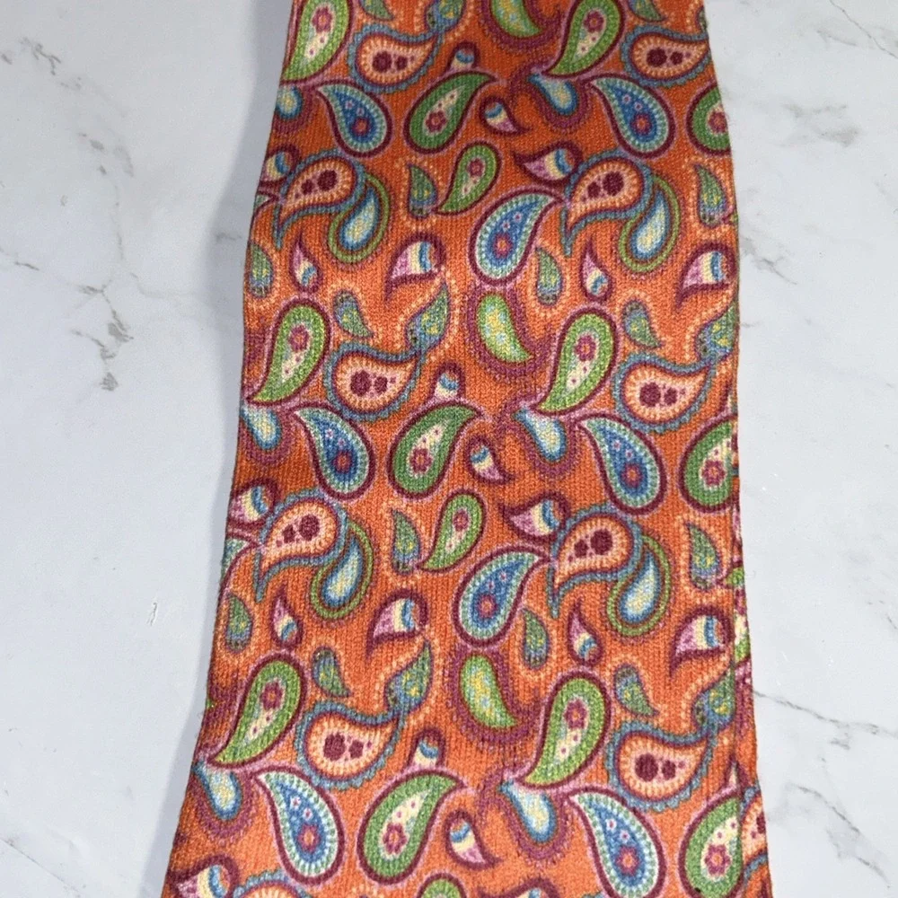 New Bright Paisley 10-18 mmHg Graduated Compression Sock sz 6-12 Calf Circ 18